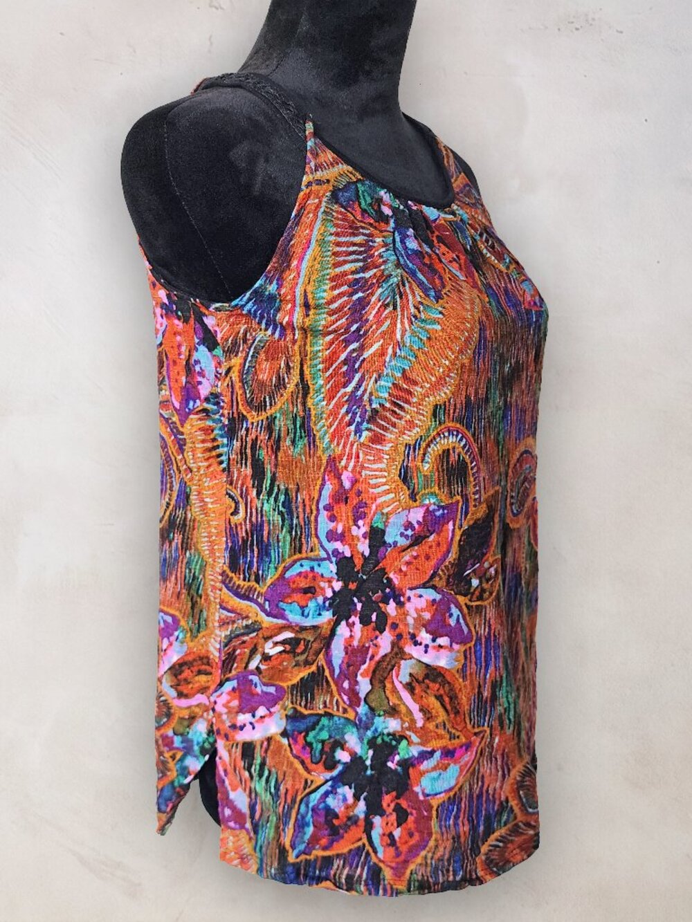 Cable & Gauge Colorful Abstract Boho Paisley Print Camisole Tank Top